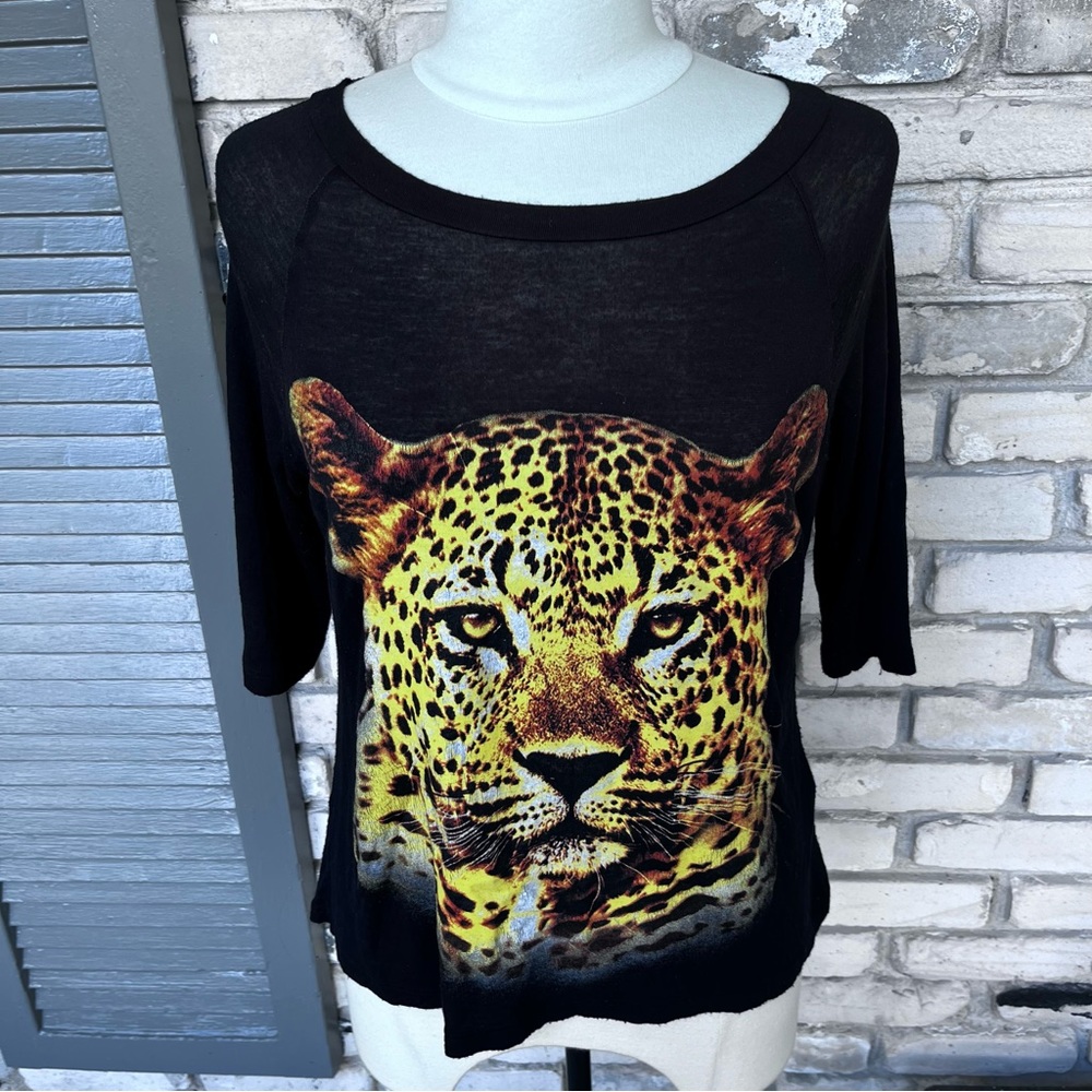 Tiger face black shirt